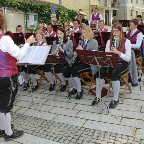 Frühschoppen am Marktplatz