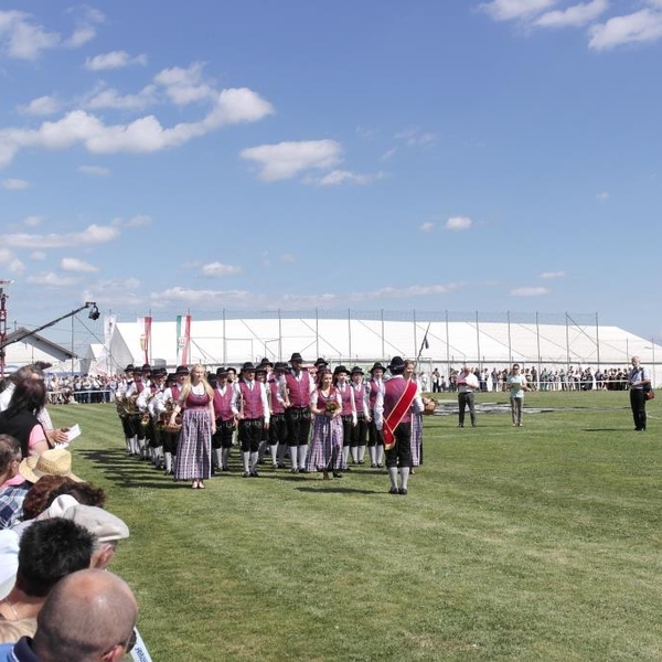 Stehen bleiben und Abtreten